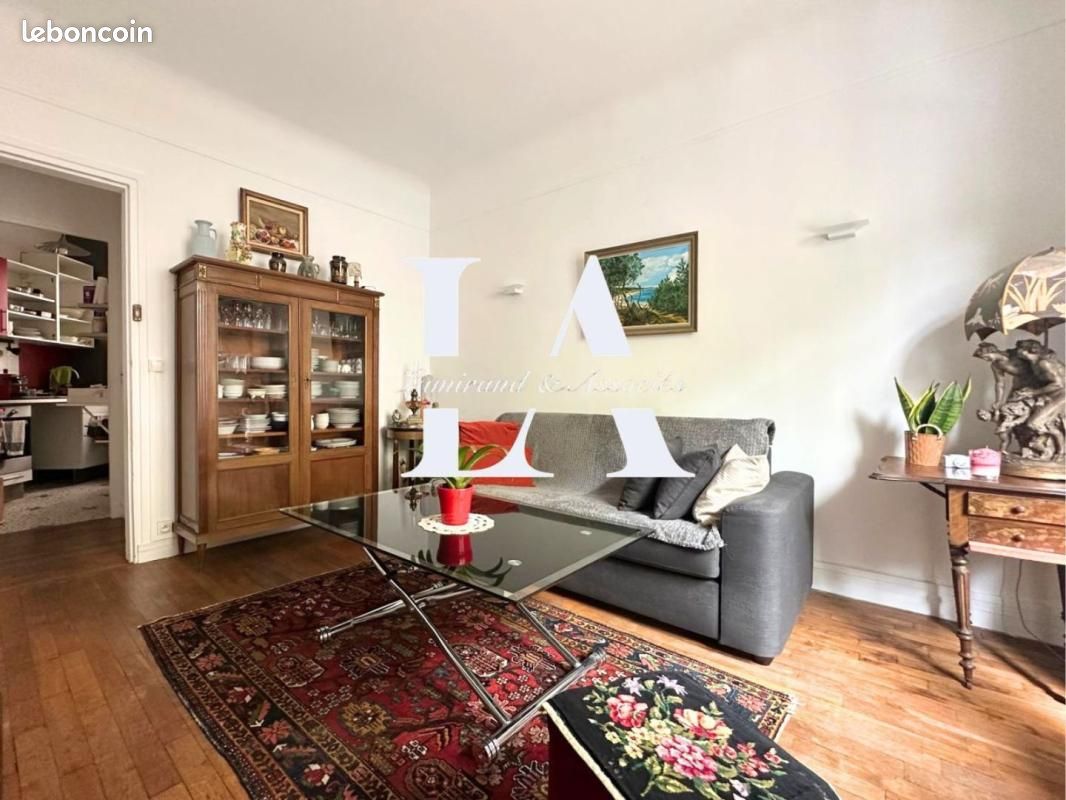 Appartement 2 pièces 37 m² · à Paris · 37 m² · 399 000 €