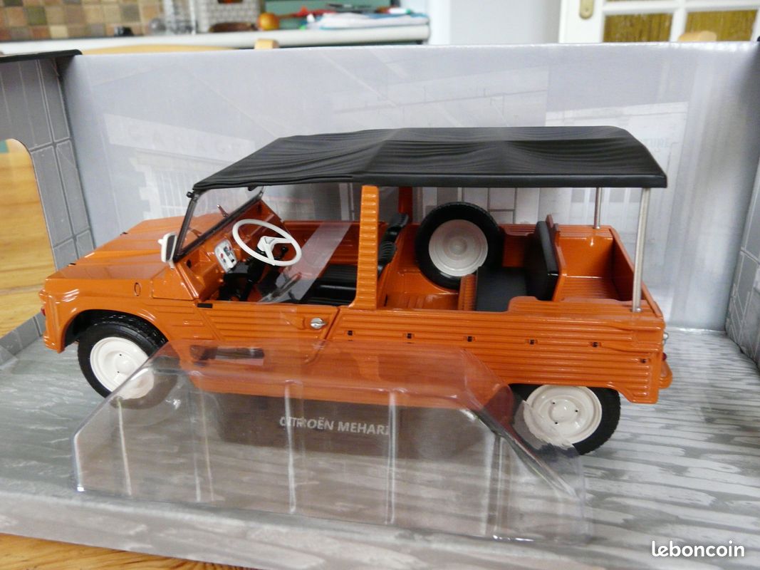 Voiture Miniature Citroën Méhari 1978 Orange - Échelle 1:43 Par Norev Voiture Miniature Citroën Méhari 1978 Orange - Échelle 1:43 Par Norev
