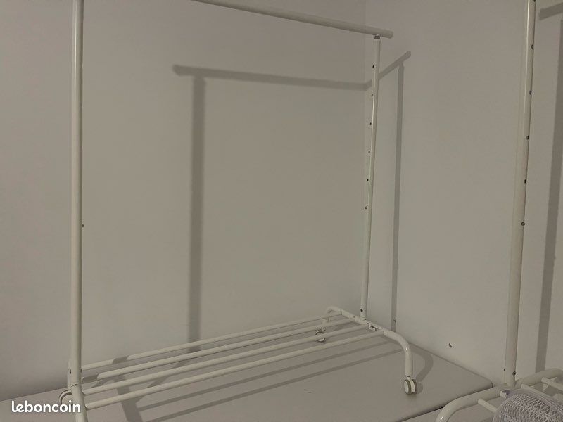 Portant (image 1)