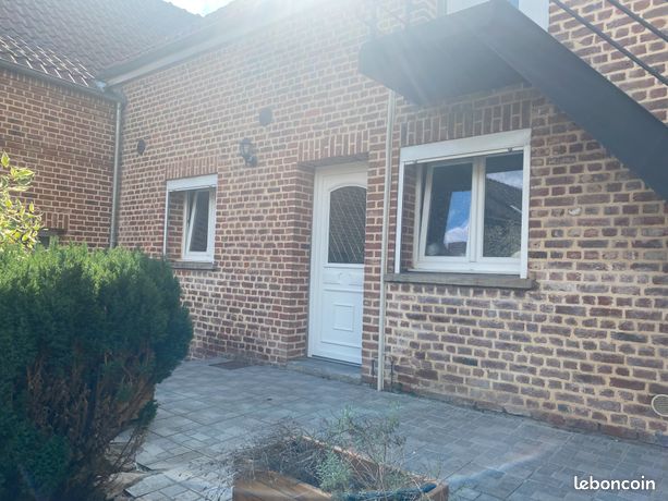 Petite maison T2 avec terrasse à 8 km de Valenciennes