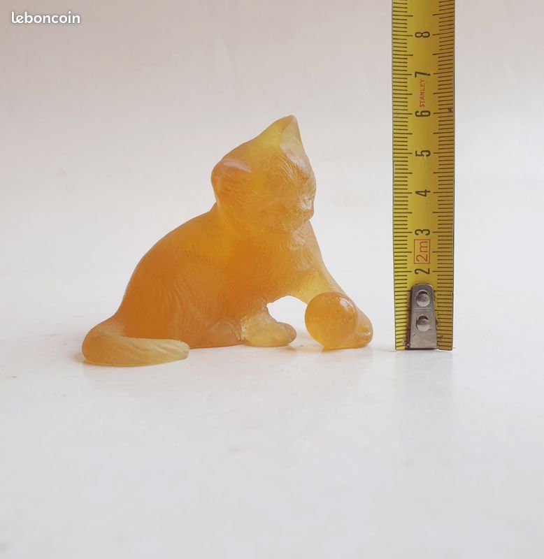 Daum France & Chat Jouant à la Balle & Pâte de Verre & Coule 249,99