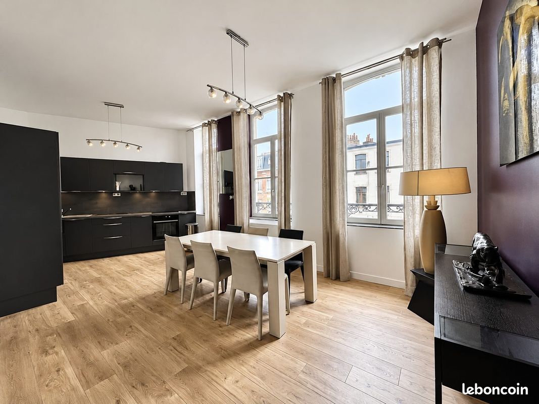 Appartement 4 pièces 96 m² · à Lille · 96 m² · 385 000 €