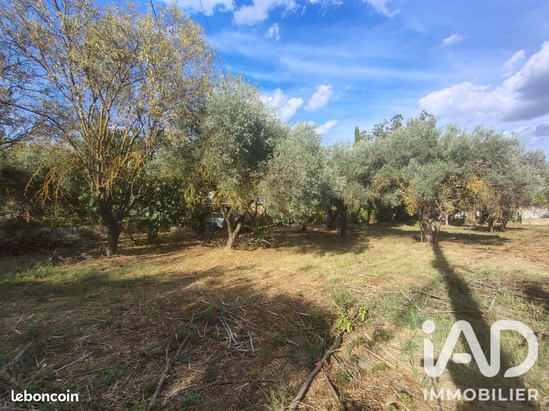 Terrain 310 m² · à Sorgues · 310 m² · 85 000 €
