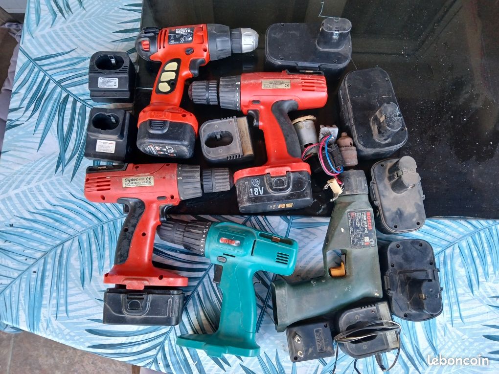 Lot de visseuses sans fil (image 1)