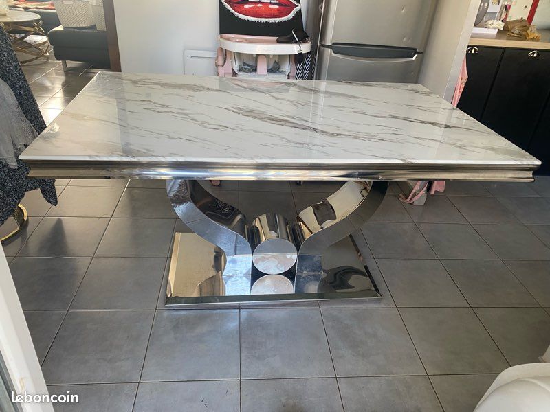Table (image 1)