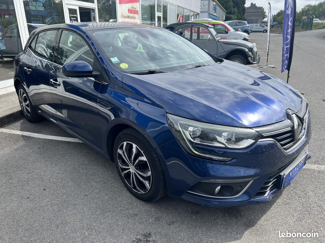 RENAULT MEGANE IV 1.5 dCi - 90 Business (Distri 2025) (image 6)