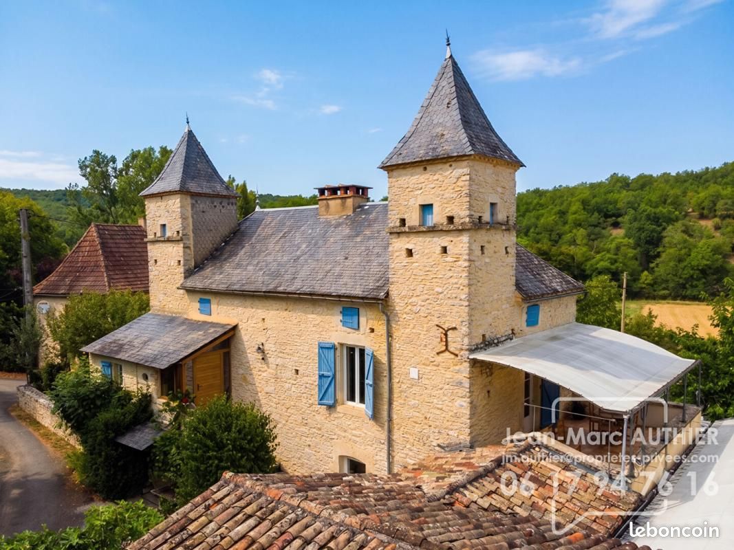 Maison 10 pièces 234 m² · à Léobard · 234 m² · 397 300 €