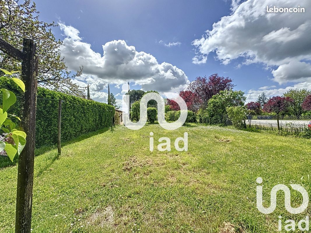 Propriété 3 pièces 69 m² - Châtignac 16480 (image principale 12)