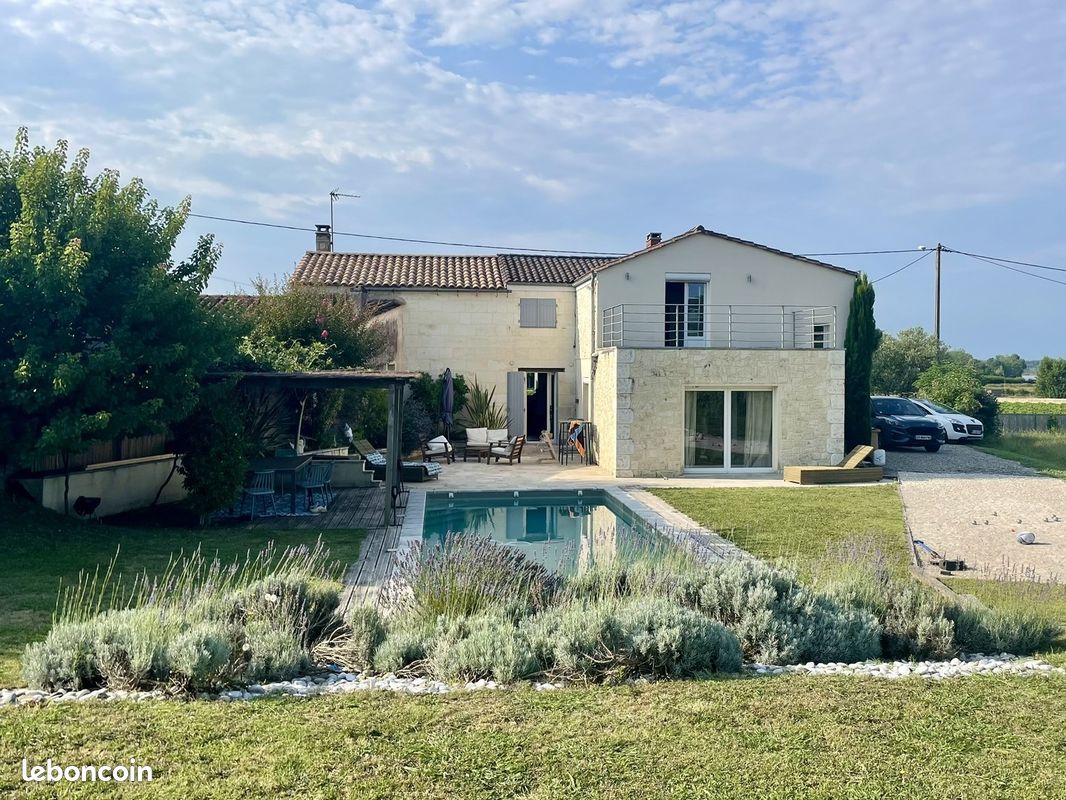 Maison 5 pièces 148 m² · à Fronsac · 148 m² · 358 900 €
