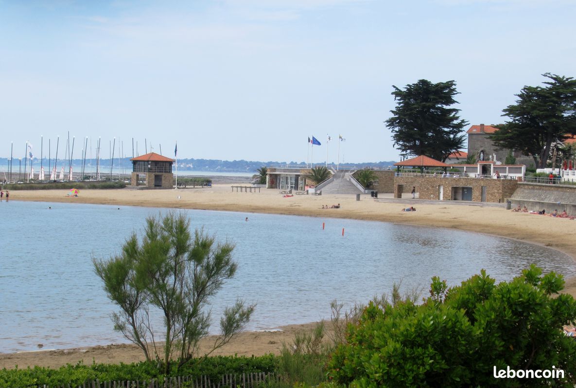 Gîte les Vagues, à 2 pas de la mer et du bourg, 1 à 6 prsonnes (image 13)