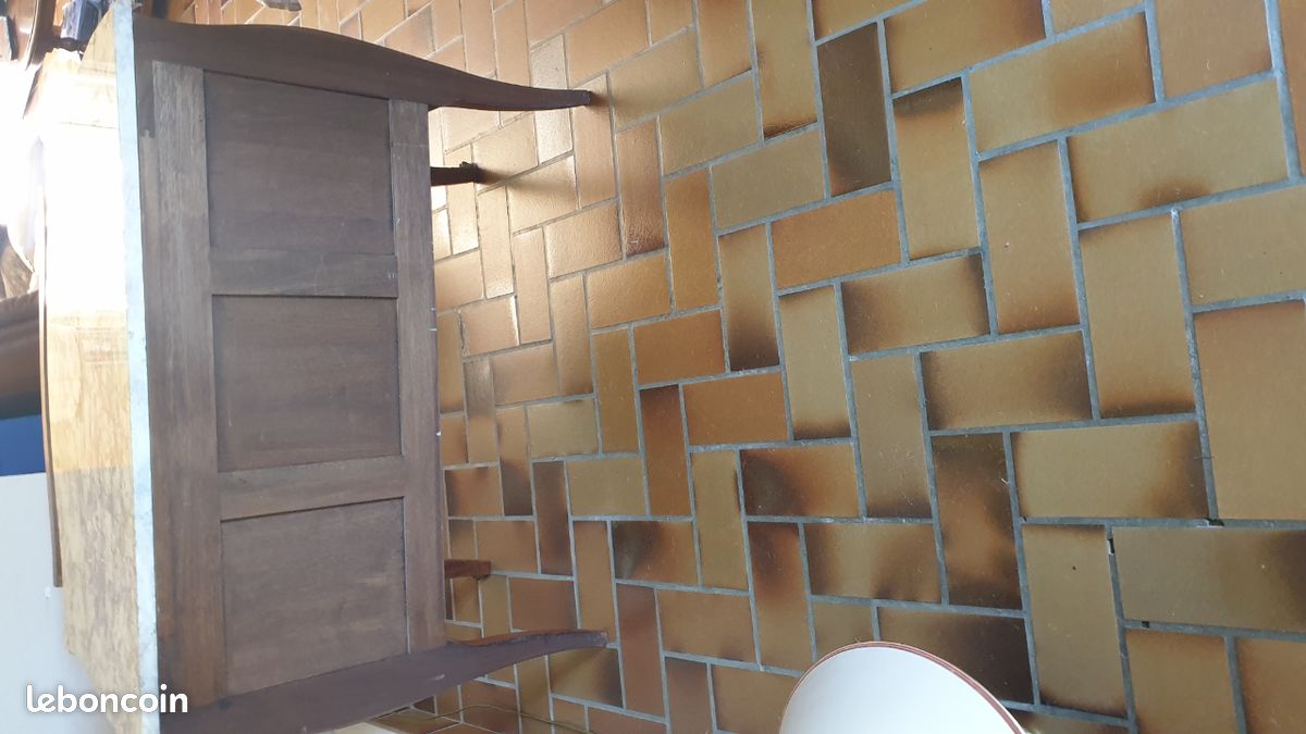Commode (image 4)