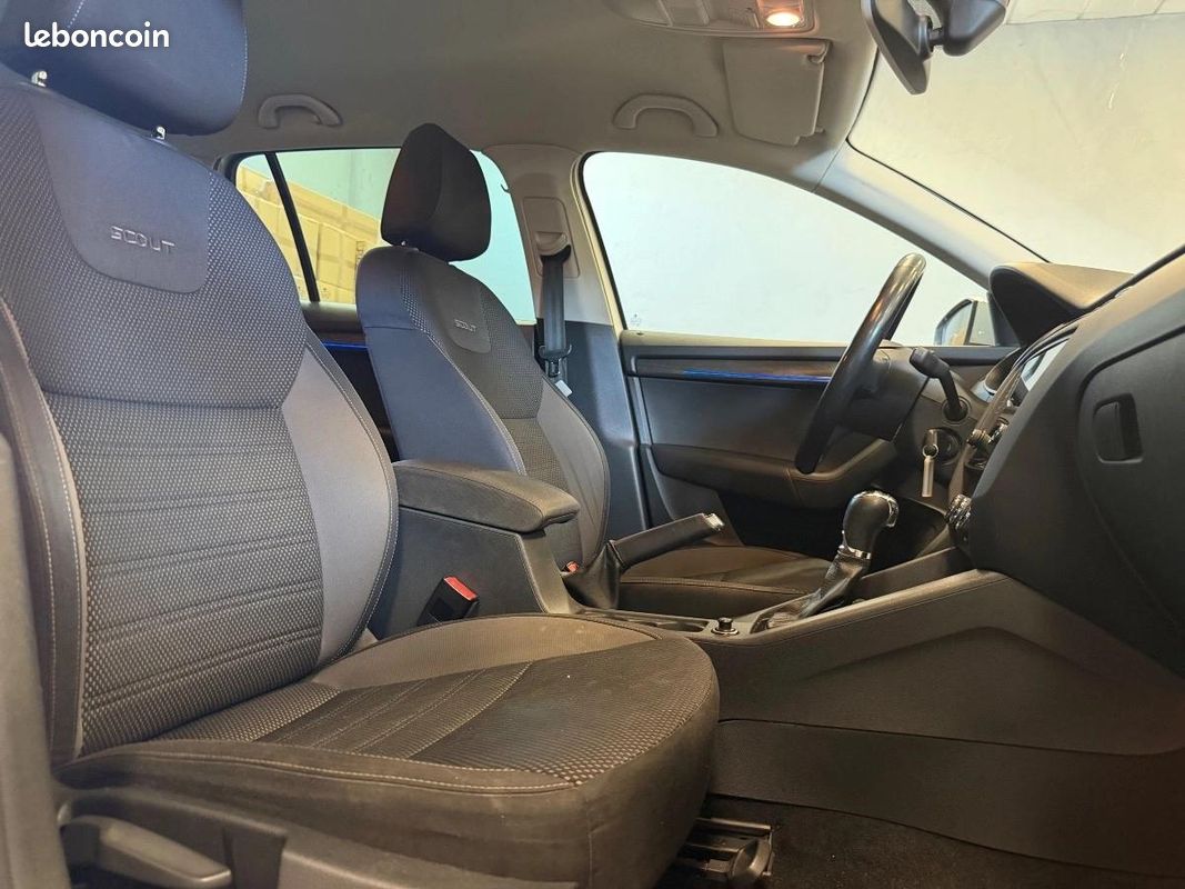 Skoda octavia scout 2.0tdi 150cv-4x4-2019 (image 6)