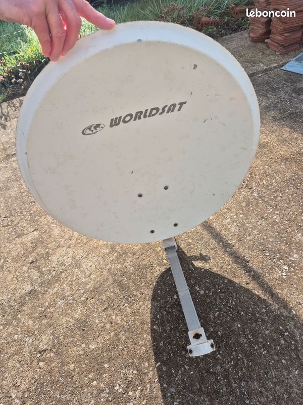 Parabole Satellite (image 1)