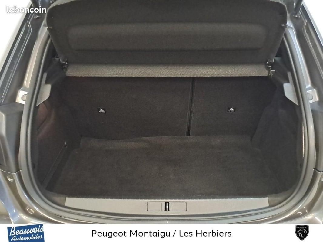 Peugeot 208 Style PureTech 100 S&S EAT8 (image 6)