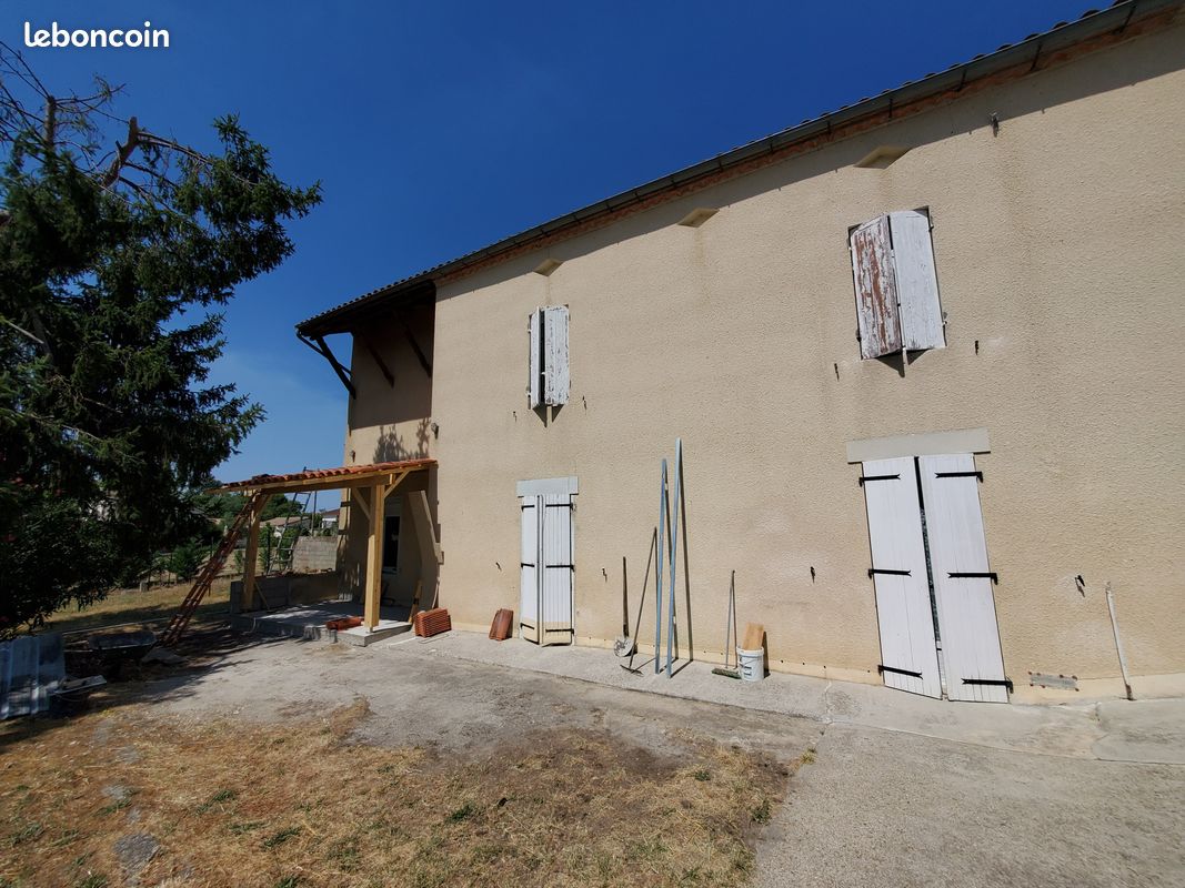 Maison 4 pièces 110 m² · à Longueville · 110 m² · 750 €/mois