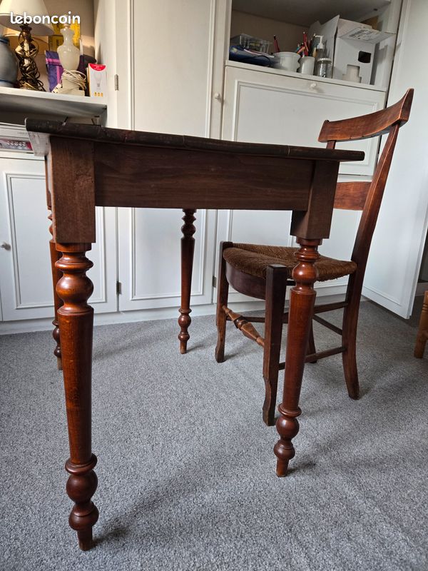 Table petit bureau de style Louis Philippe (image 1)