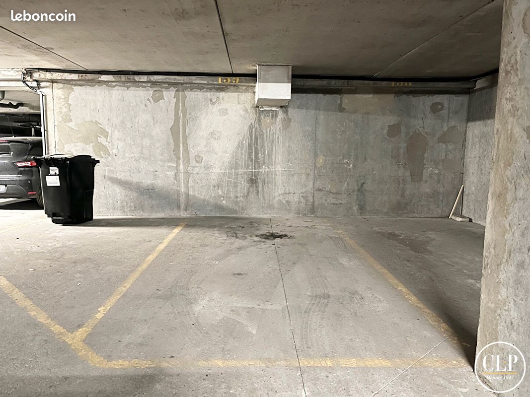 Parking 13 m² · à Fontenay-sous-Bois · 13 m² · 110 €
