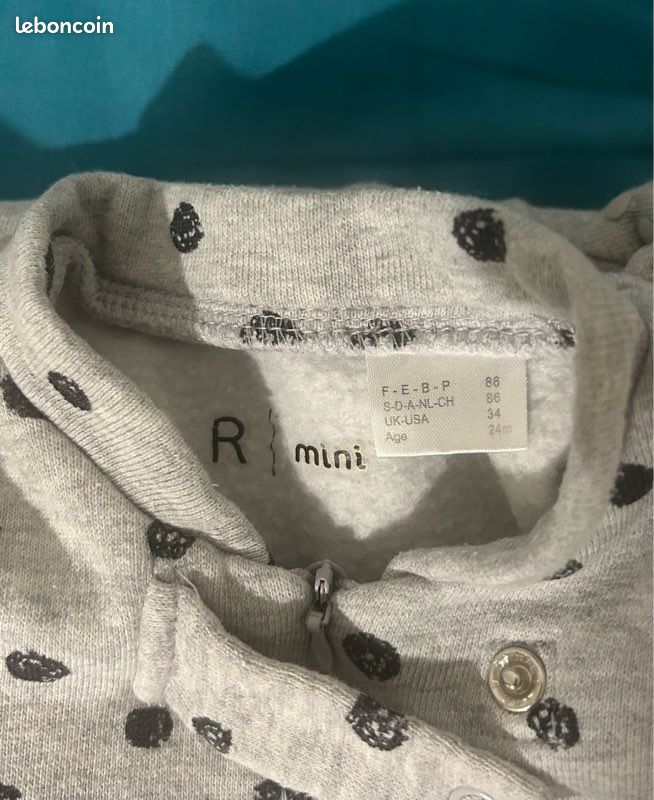 Combinaison bébé / pyjama gris à pois – taille 86 (24 mois) (image 3)