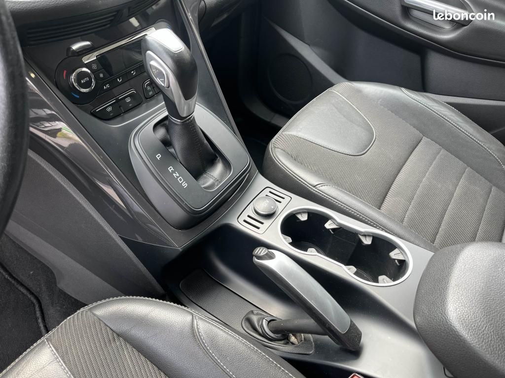 FORD KUGA 2.0 TDCi - 180 Powershift 4x4 Sport Platinium (image 17)