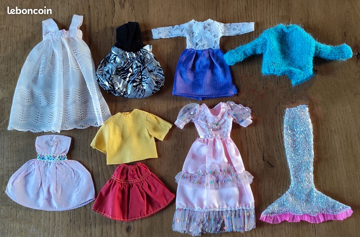 Vêtements pour poupée Barbie (image 1)