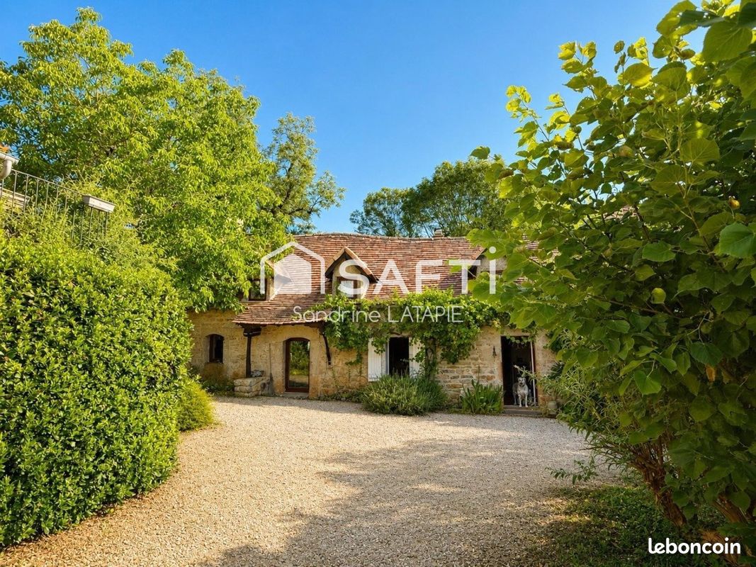 Maison 11 pièces 260 m² · à Saint-Projet · 260 m² · 495 000 €