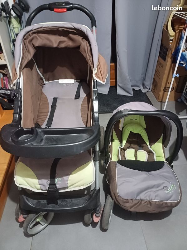 Poussette avec cosy et ombrelle (image 1)
