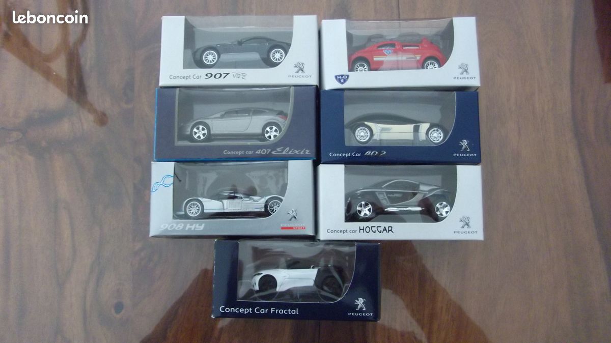 PEUGEOT 907 CONCEPT Car 2004 Noir 1/18 Burago EUR 60,00 - FR