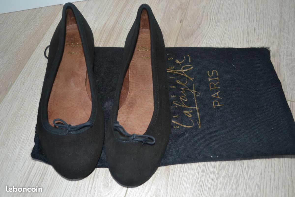 Ballerines daim noir - Galeries Lafayette (image 1)
