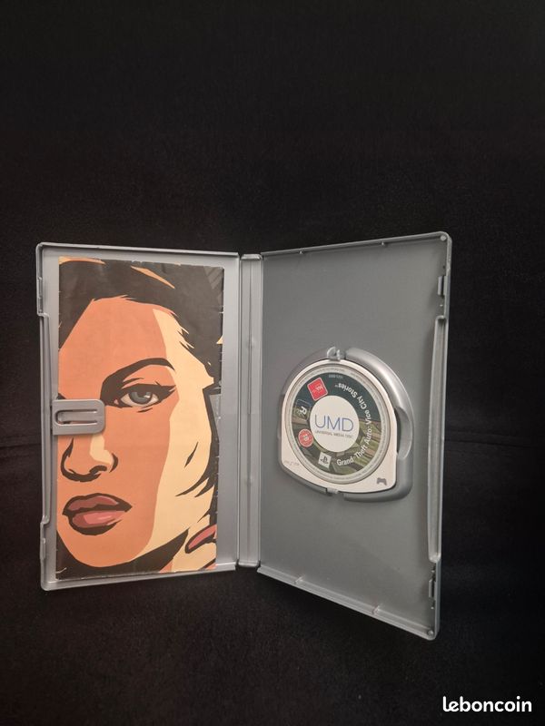 Jeux psp tekken 6 et grand theft auto vice city stories (image 7)