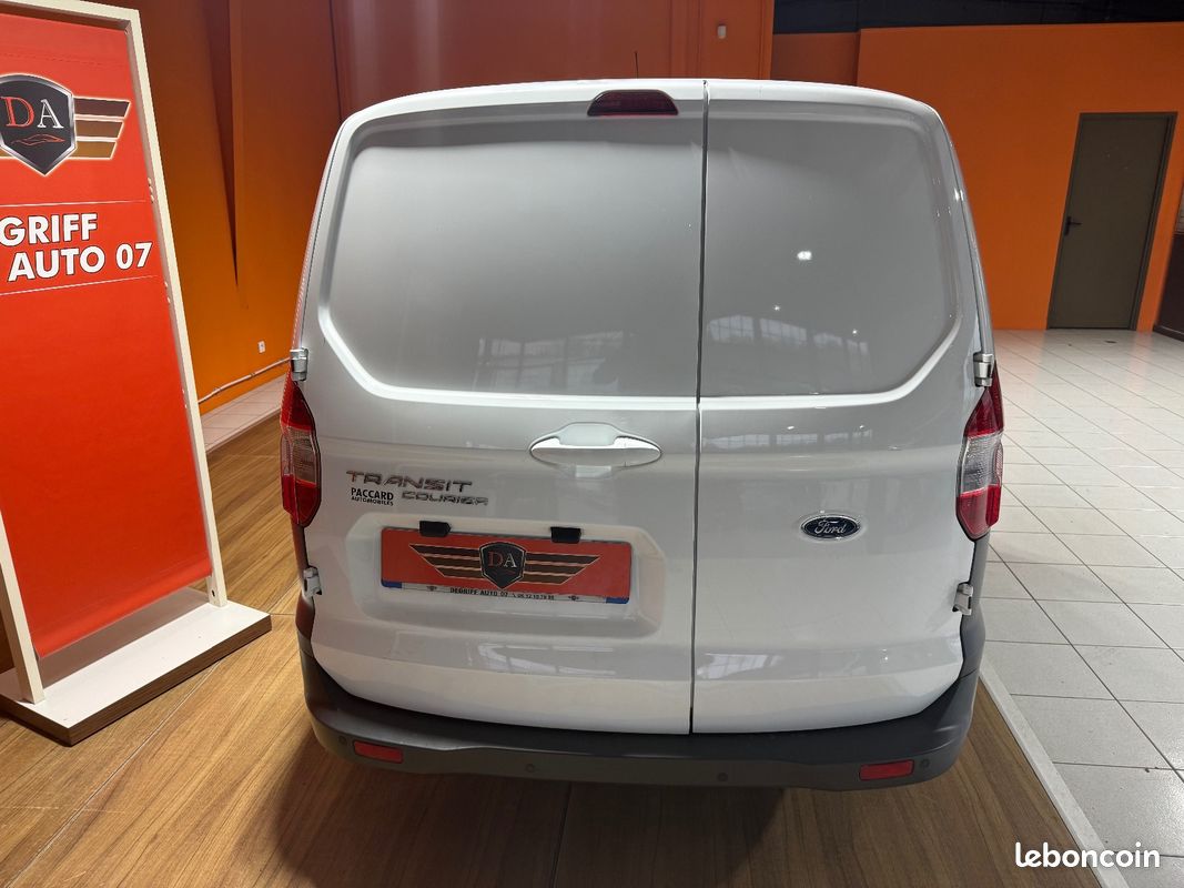 FORD TRANSIT COURIER FOURGON GN 1.5 TDCi 75 TREND (image 6)