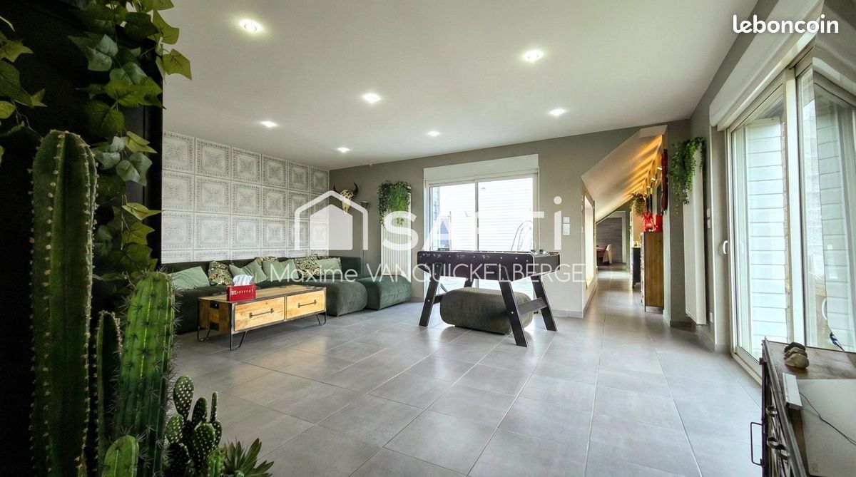 Maison 12 pièces 274 m² · à Givenchy-en-Gohelle · 274 m² · 395 000 €