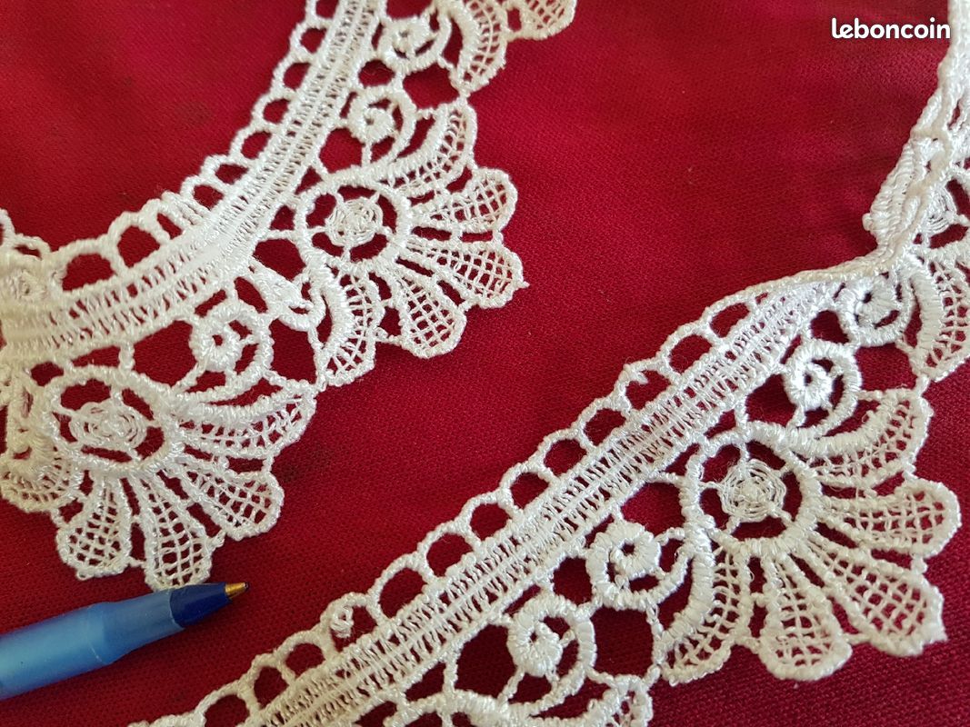 Embases de rideaux dentelle (image 2)