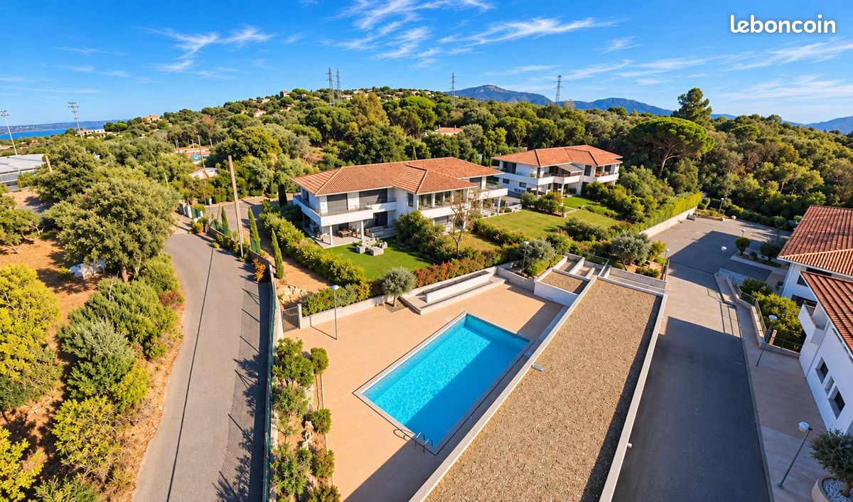 Appartement 6 pièces 114 m² · à Porto-Vecchio · 114 m² · 590 000 €