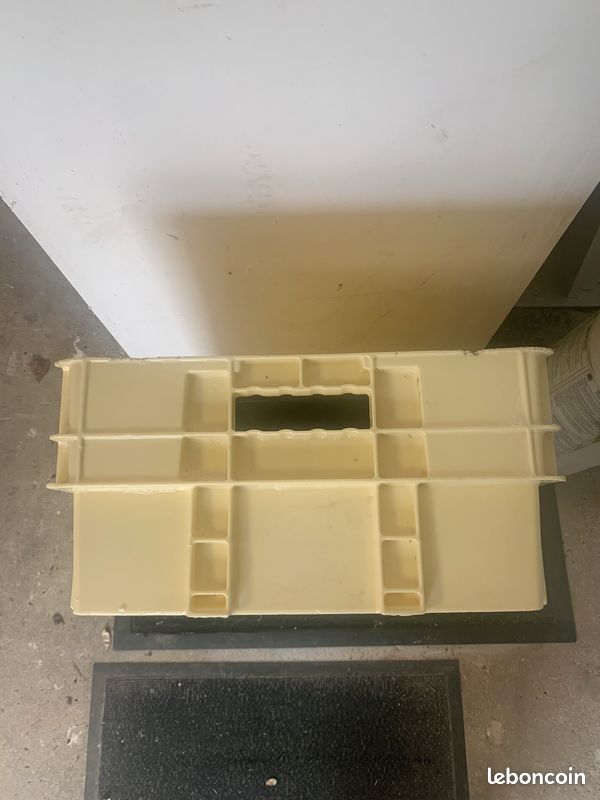 Bac de rangement jaune (image 4)
