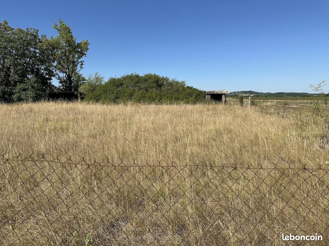 Terrain 1306 m² · à Monflanquin · 1 306 m² · 35 000 €