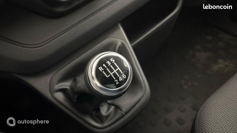 Renault Trafic Véhicule utilitaire ou Société L1H1 3T 2.0 Blue dCi 130ch Confort E6E (image 21)