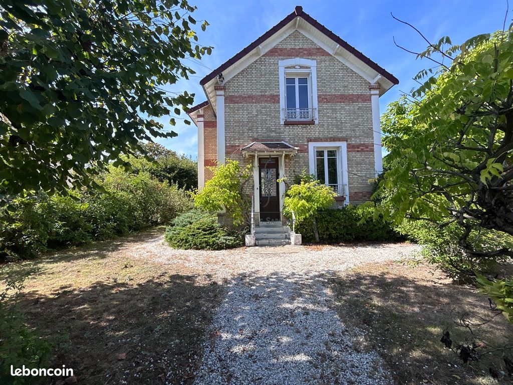 Maison 5 pièces 80 m² · à Le Vésinet · 80 m² · 839 000 €