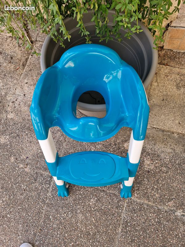 Marche pieds pour toilette (image 2)