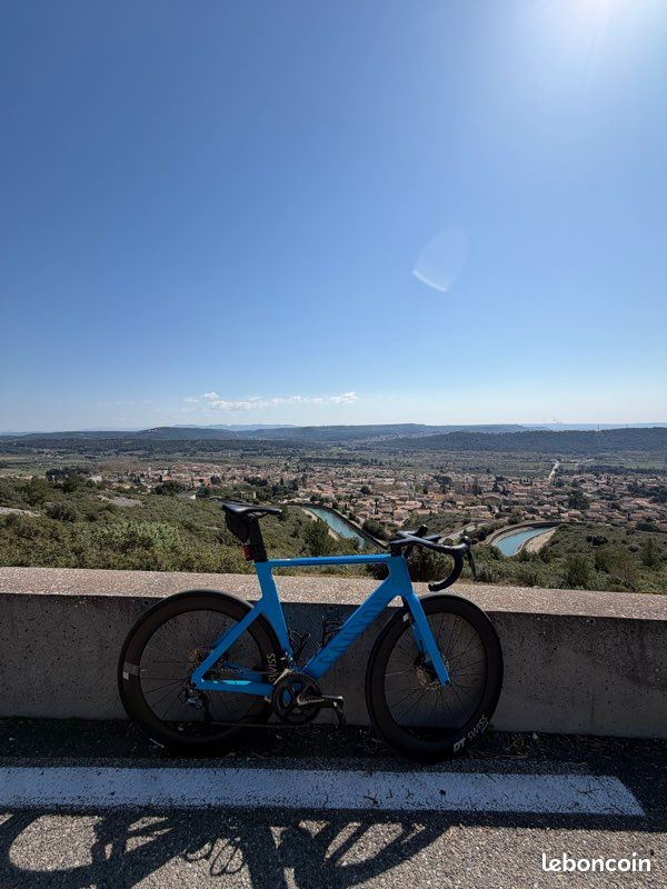 Canyon aeroad CF SLX 8 (image 3)
