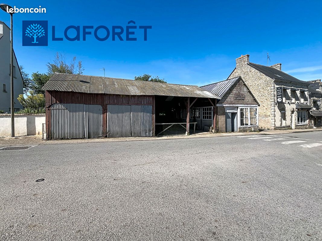 Maison 1 pièce 152 m² · à Saint-Thuriau · 152 m² · 38 950 €