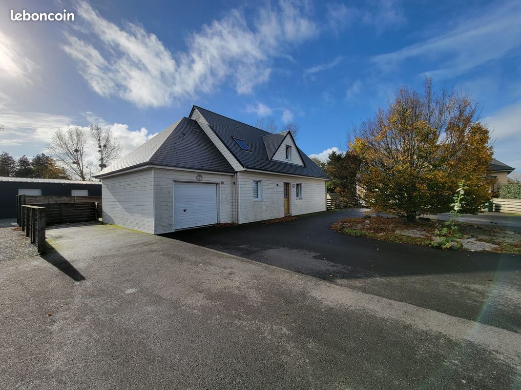 Maison 6 pièces 140 m² · à Gouville-sur-Mer · 140 m² · 260 000 €