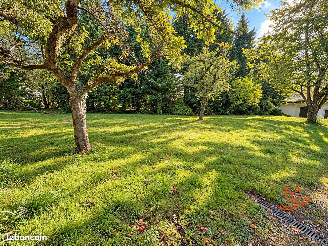 Terrain 860 m² · à Gex · 860 m² · 350 000 €
