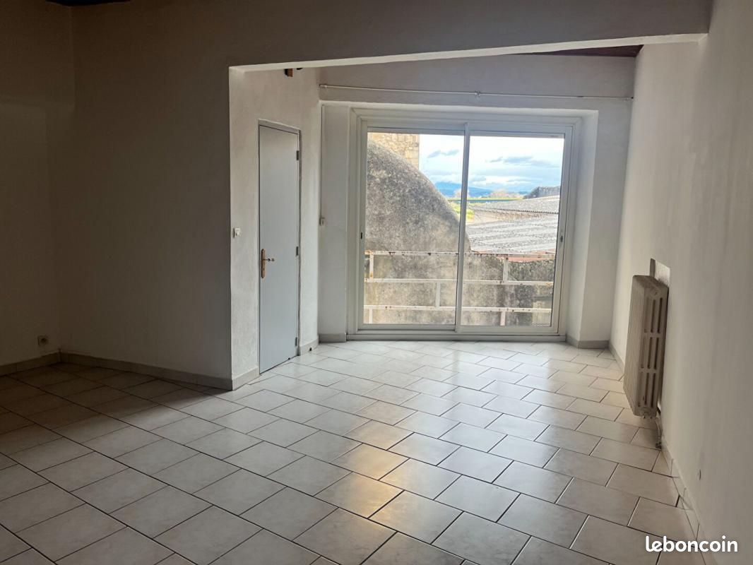 Appartement 1 pièce 62 m² · à Pont-Saint-Esprit · 62 m² · 505 €/mois