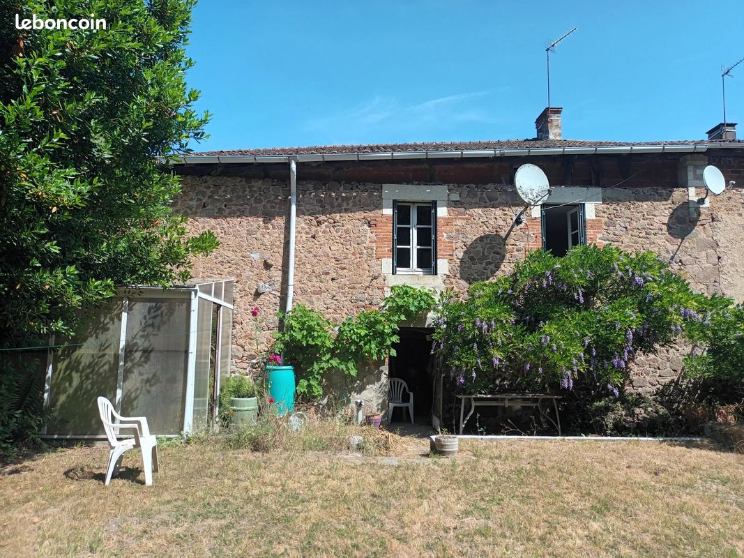 Maison 6 pièces 130 m² · à Chirac · 130 m² · 85 000 €