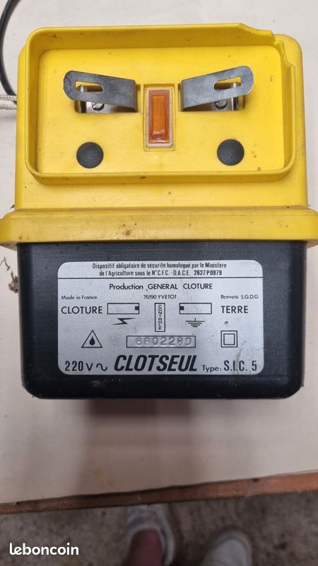 Clôture électrique (image 1)