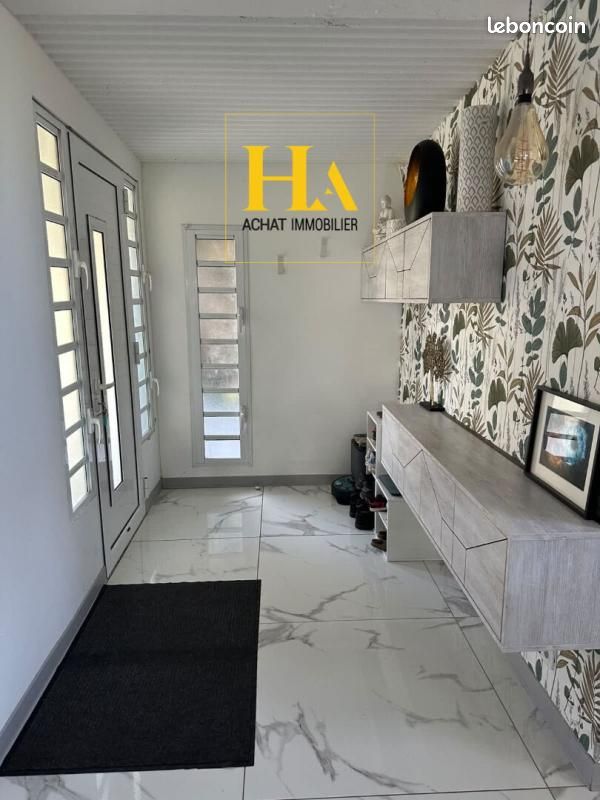 Maison 6 pièces 211 m² · à Saint-Louis · 211 m² · 318 000 €