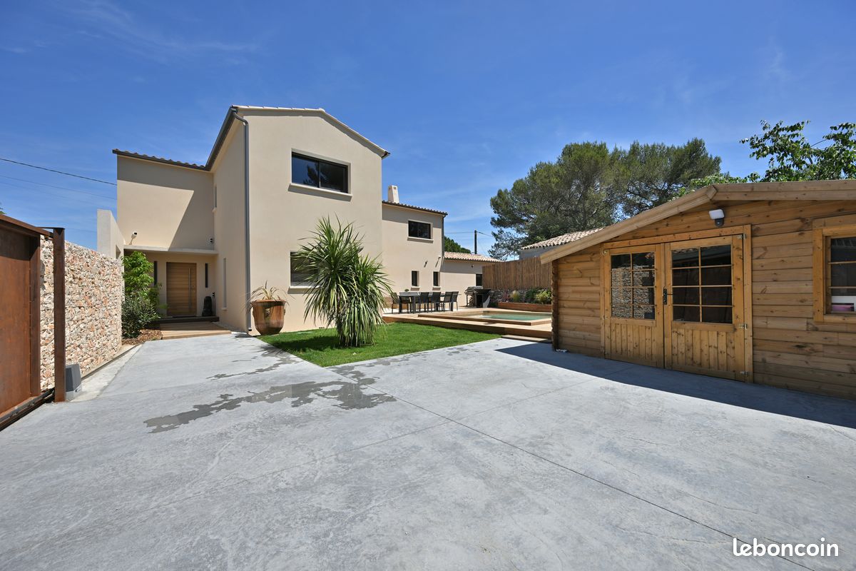 Maison 6 pièces 173 m² · à Nîmes · 173 m² · 555 000 €