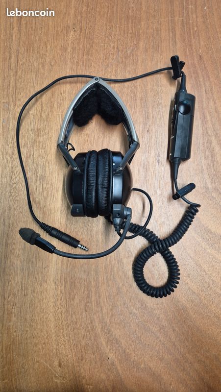 Casque pilote BOSE Aviation Headset X – AHX-32-01 – ANR (image 1)