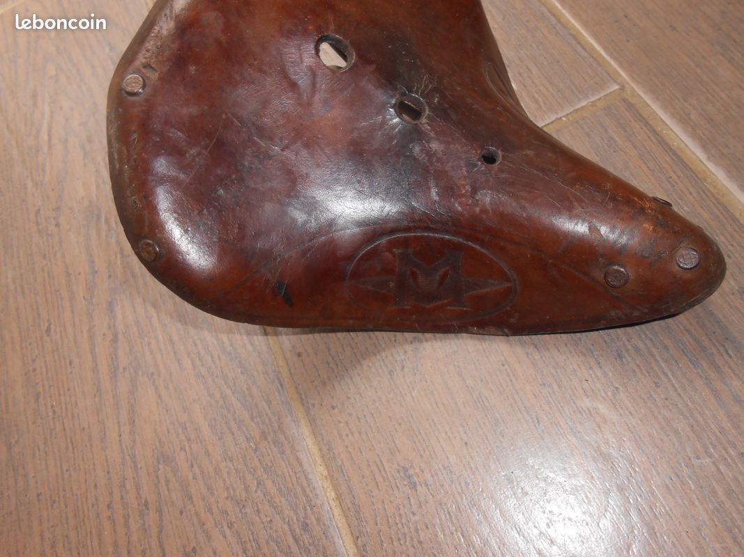 Selle En Cuir Pour Vélo Ancien Motobécane, Marron, Fabrication Française, Occasion