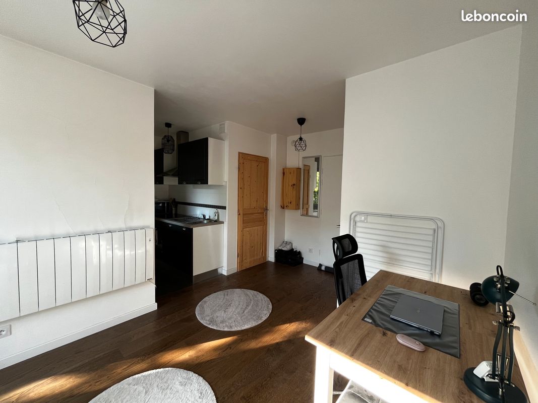 Appartement 1 pièce 25 m² · à Tassin-la-Demi-Lune · 25 m² · 800 €/mois